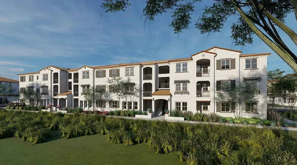 exterior of the las brisas upscale apartment